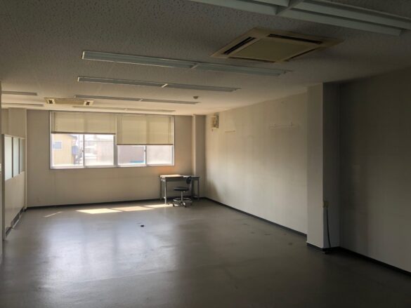 ムカイビル 
